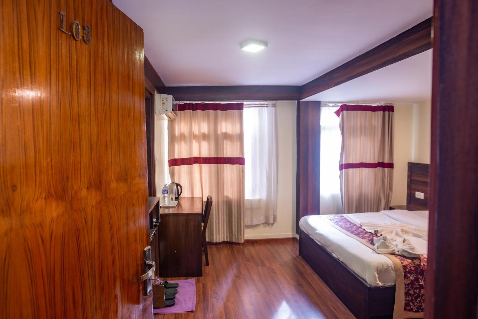 Hotel Yambu Κατμαντού Εξωτερικό φωτογραφία