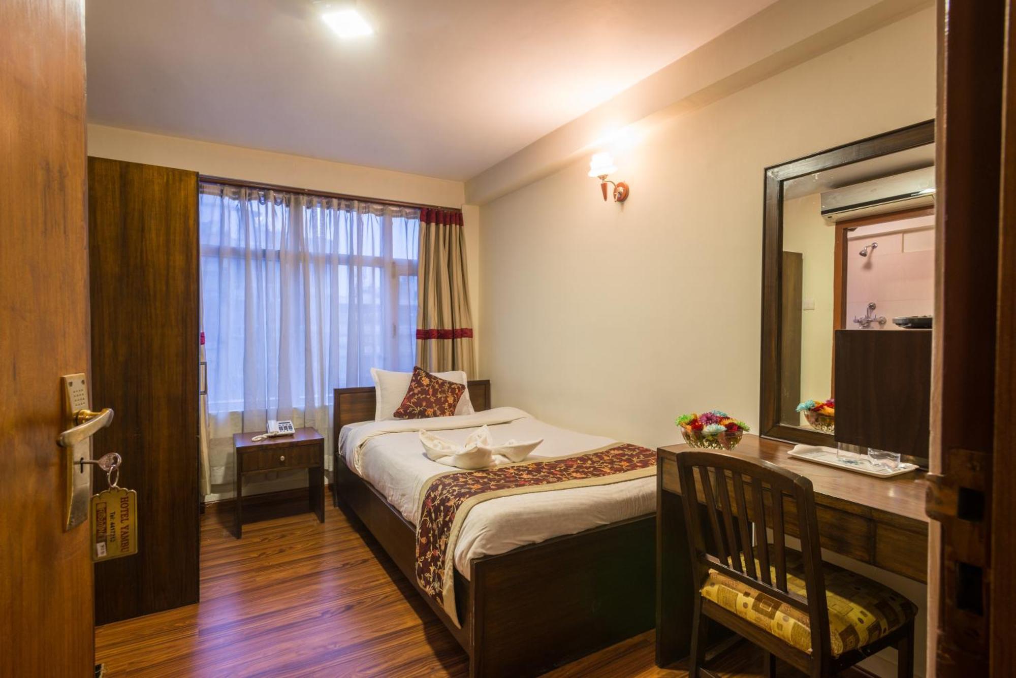 Hotel Yambu Κατμαντού Εξωτερικό φωτογραφία